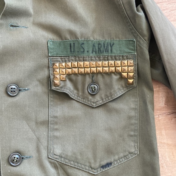 Shop Planet Blue vintage Army reworked studded shirt Jacket small/medium - Picture 2 of 9